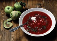 Борщ белорусский с фасолью и яблоками