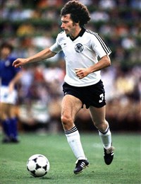 Брайтнер Пауль (на поле)