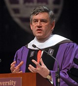 Браун Гордон (присуждение докторской степени)