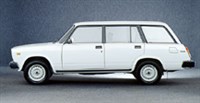 ВАЗ-2104 белого цвета (вид сбоку)