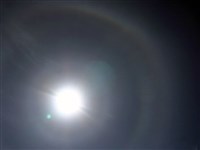 ВЕНЦЫ (вокруг Солнца)