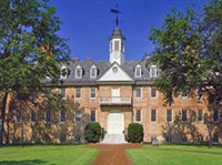 ВИЛЬГЕЛЬМА И МАРИИ КОЛЛЕДЖ («Рен-билдинг», центральный фасад)