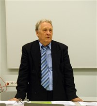 Валтон Арво (на конференции)