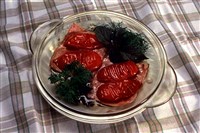 Ветчина жареная с томатами