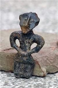 Винча (женская фигурка)