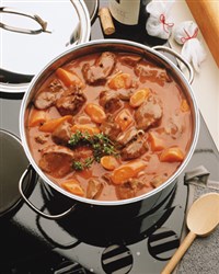 Говядина тушеная