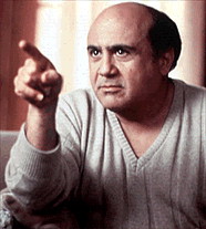 ДЕ ВИТО Денни («Охомутай коротышку»)