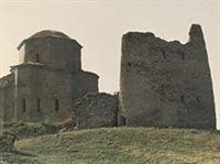 ДЖВАРИ (храм и остатки башни)