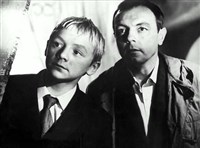 ДОЛГАЯ СЧАСТЛИВАЯ ЖИЗНЬ (кадр из фильма)