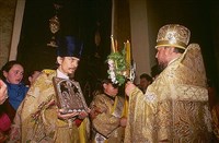 ДУХОВЕНСТВО (пасхальная служба)