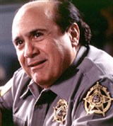 Де Вито Денни («Утопим Мону»)