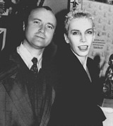 Дженезис (Фил Коллинз и Анни Леннокс)