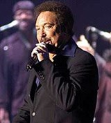 Джонс Том (на концерте)