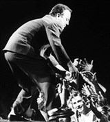 Джоэл Билли (на сцене)