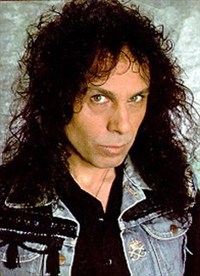 Дио Ронни Джеймс (портрет)