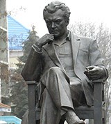 Ейск (памятник Бондарчуку)