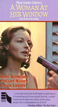 Женщина в окне (постер)