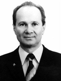 ЗАМЫШЛЯЕВ Баррикад Вячеславович (портрет)