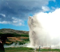 Исландия (извержение гейзера)