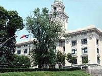 ЙОНКЕРС (здание ратуши)