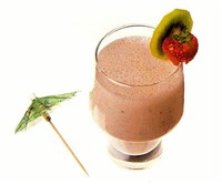 Йогурт клубничный взбитый