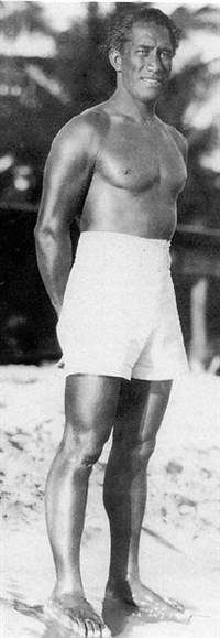 КАХАНАМОКУ Дюк Паоа