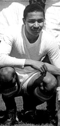 КОЛУНА Эстевеш Март [спорт]