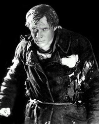 КОНЕЦ САНКТ-ПЕТЕРБУРГА (кадр из фильма)