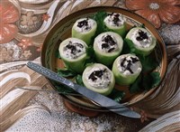Кабачки, фаршированные творогом
