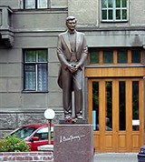 Киев (памятник А. Соловьяненко)