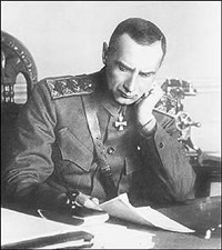 Колчак Александр Васильевич (за работой)