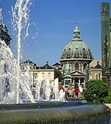 Копенгаген (фонтан возле дворца Амалейнбург)