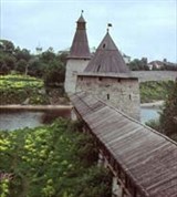 Кремль (башни Псковского кремля)