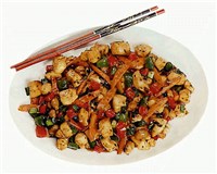 Курица в соусе из черных бобов