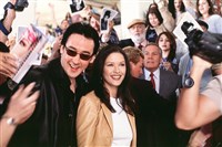 ЛЮБИМЦЫ АМЕРИКИ (Д. Кьюсак и К. Зета-Джонс)