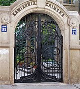 Лодзь (ворота виллы)