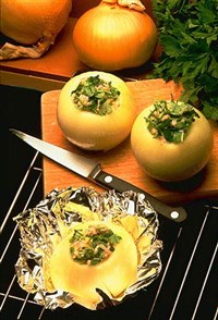 Лук фаршированный (французская кухня)
