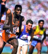 Льюис Карл (на дистанции)