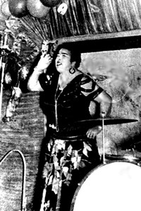 МАЙЛС Лиззи (портрет)