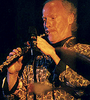 МАККЭНДЛЕСС Пол (портрет 1)