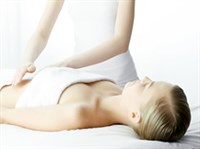 МАССАЖ ЖИВОТА (поглаживание)