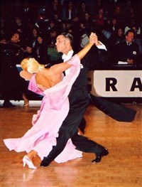 МЕДЛЕННЫЙ ФОКСТРОТ [спорт]