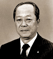 МИЯДЗАВА Киити