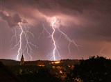Молния (ночью)