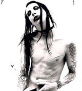 Мэрилин Мэнсон (с книгой)