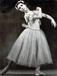 НАСРЕТДИНОВА Зайтуна Агзамовна (на сцене)