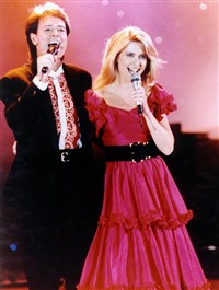 НЬЮТОН-ДЖОН Оливия (с Клиффом Ричардом)