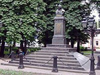 Нежин (памятник Гоголю)