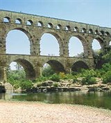 Ним (Гарский мост)