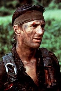 ОХОТНИК НА ОЛЕНЕЙ (кадр из фильма)